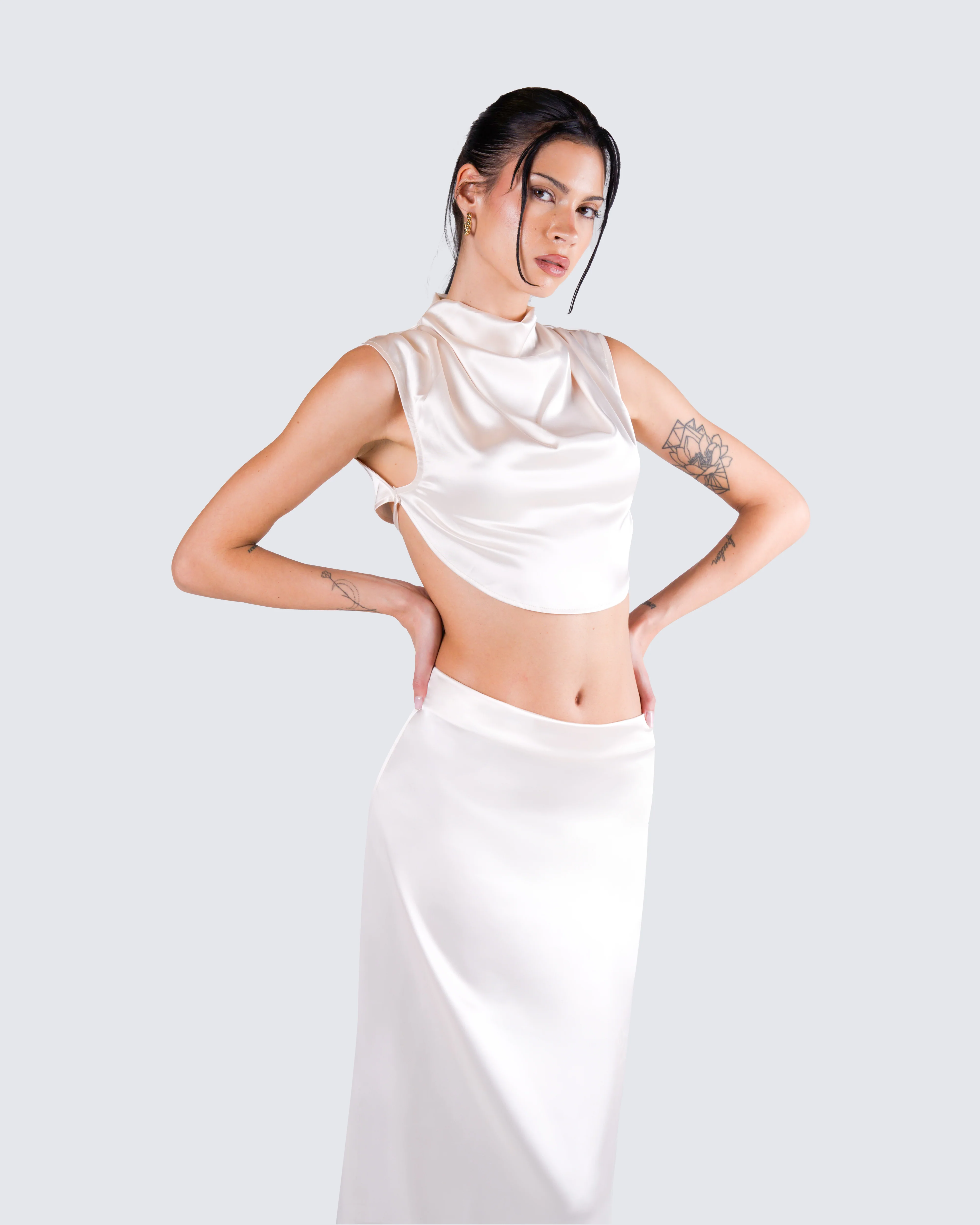 Amal Cream Cropped Top - Image 7
