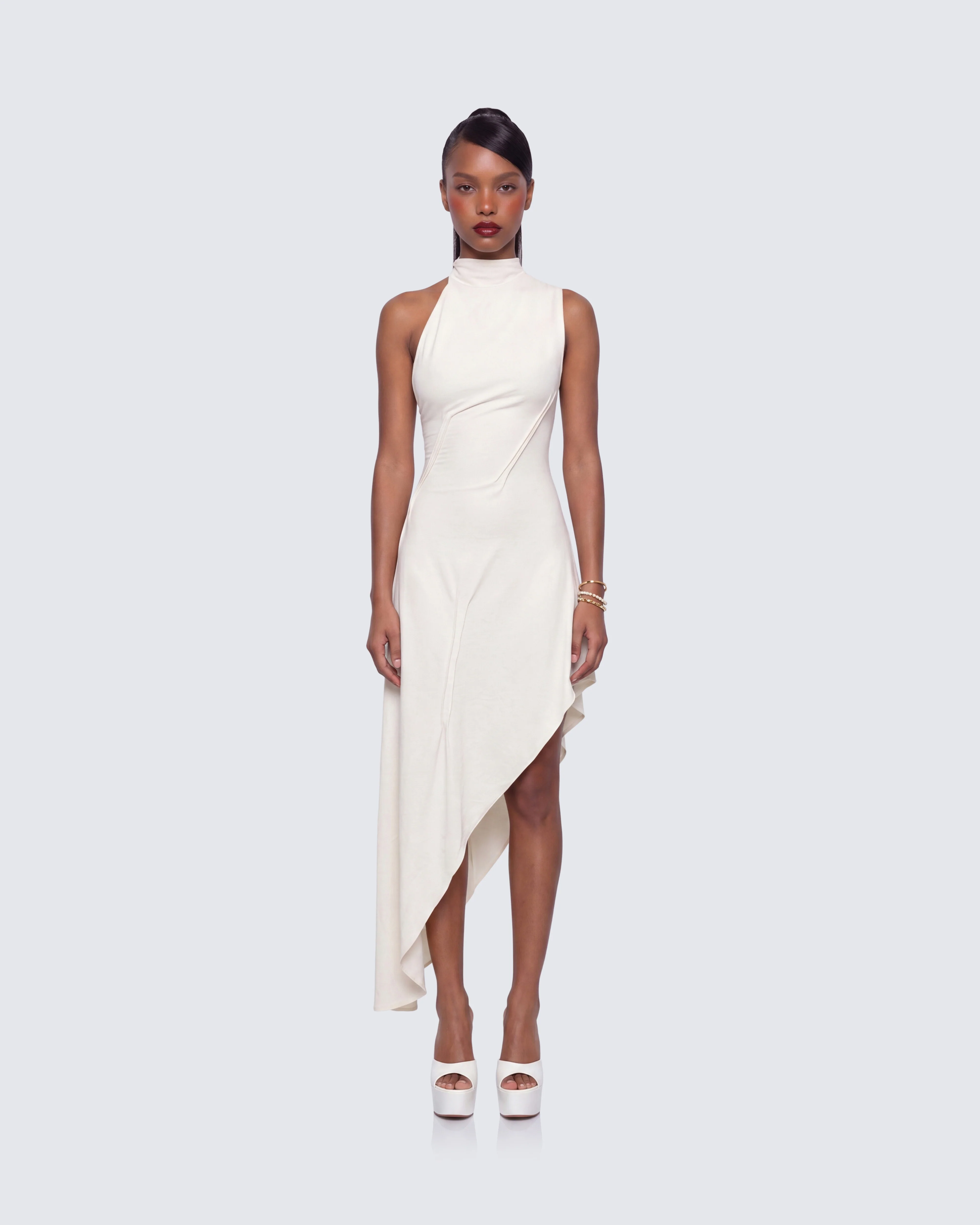 Billie Ivory Cinched Detail Open Back Tailored Midi Dress - Image 3