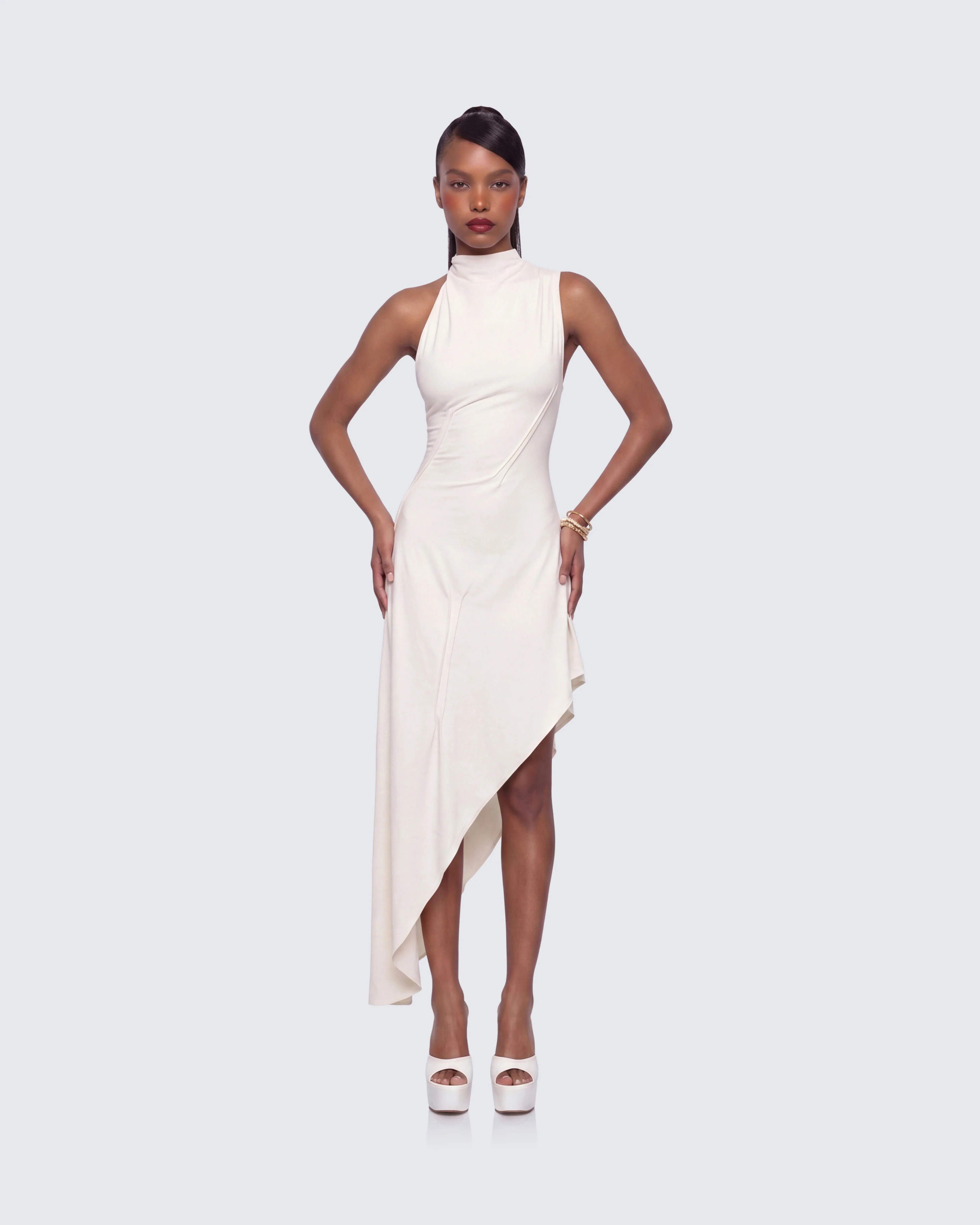 Billie Ivory Cinched Detail Open Back Tailored Midi Dress - Image 4