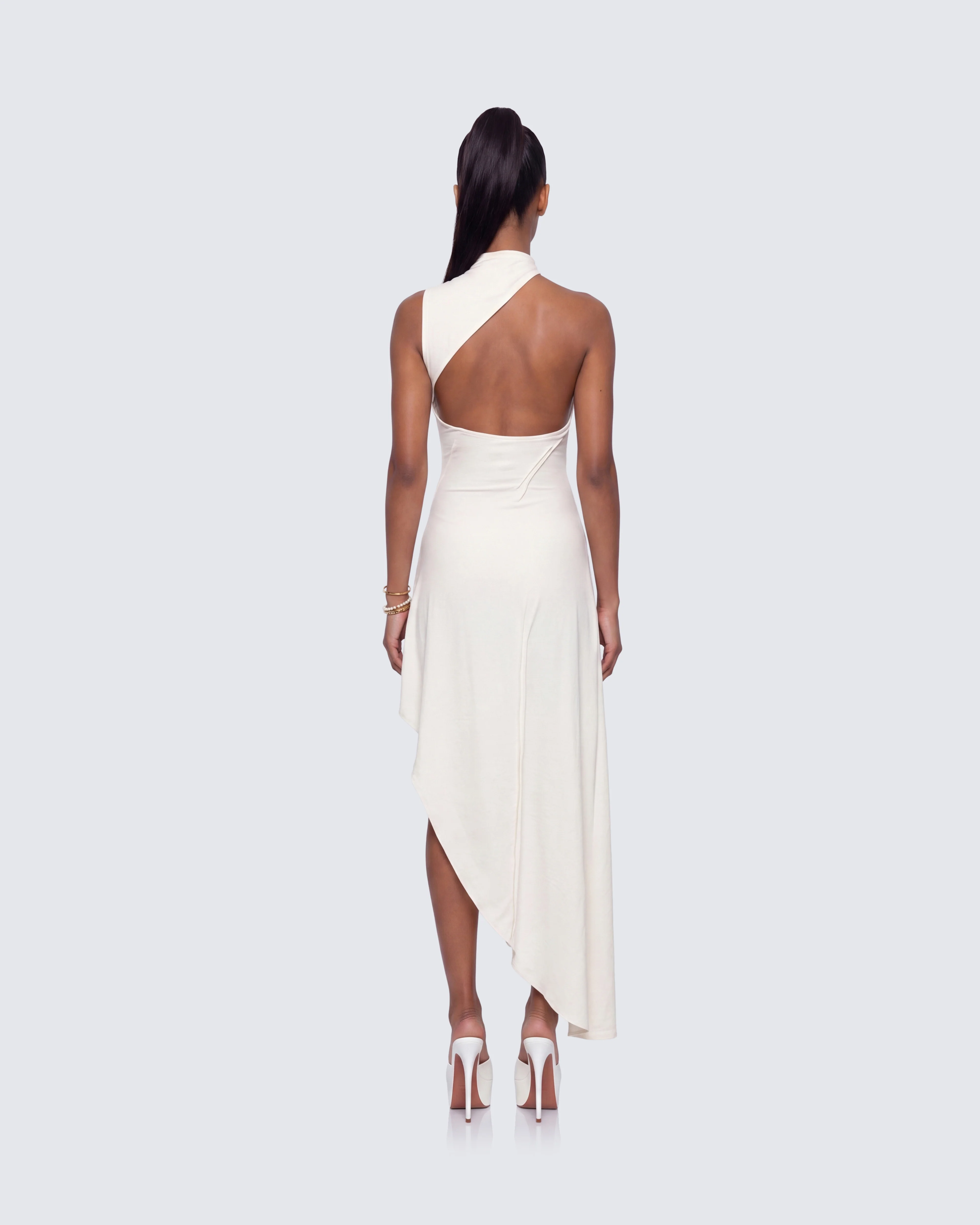 Billie Ivory Cinched Detail Open Back Tailored Midi Dress - Image 6