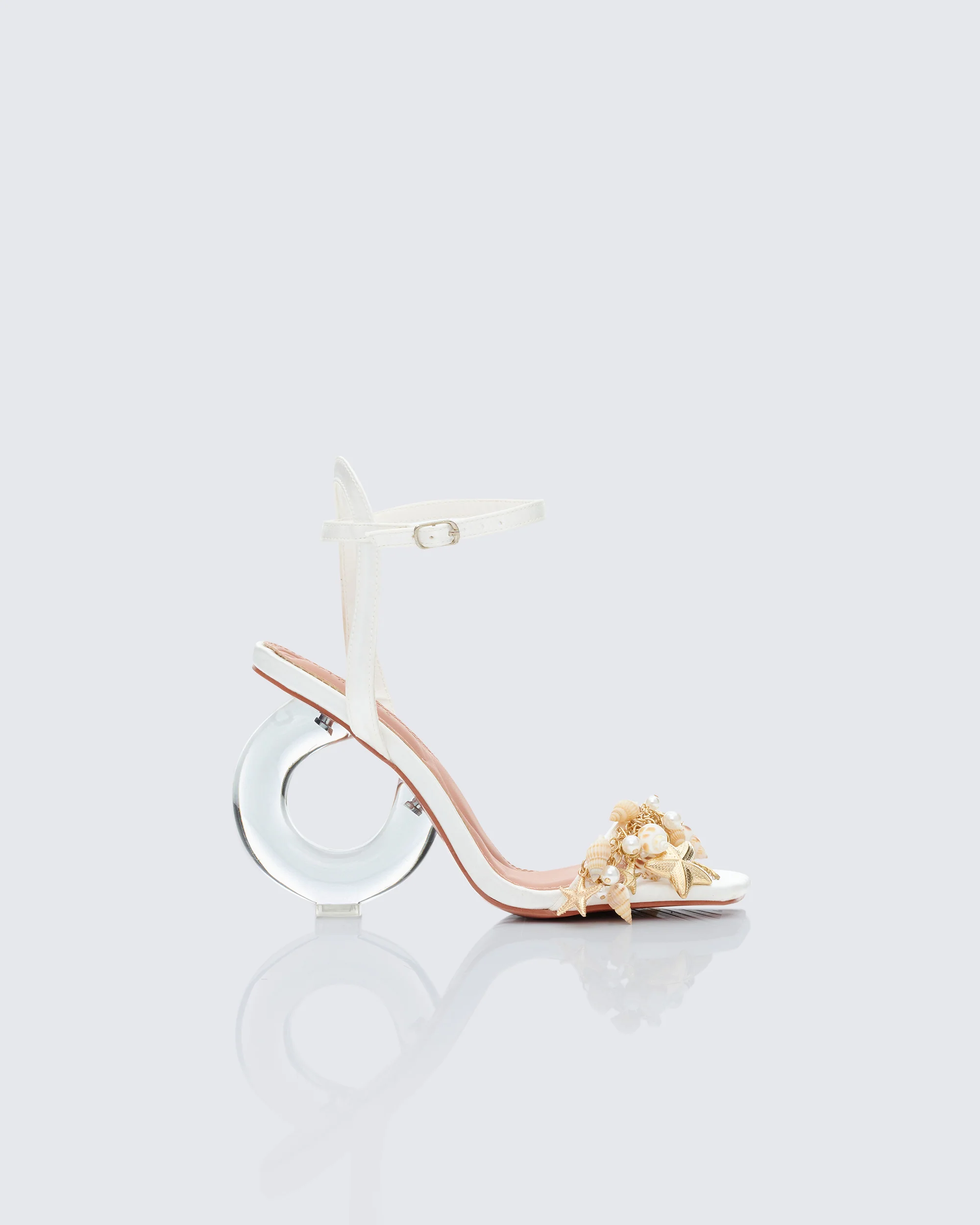 Jude Gold Seashell Charm Sandal