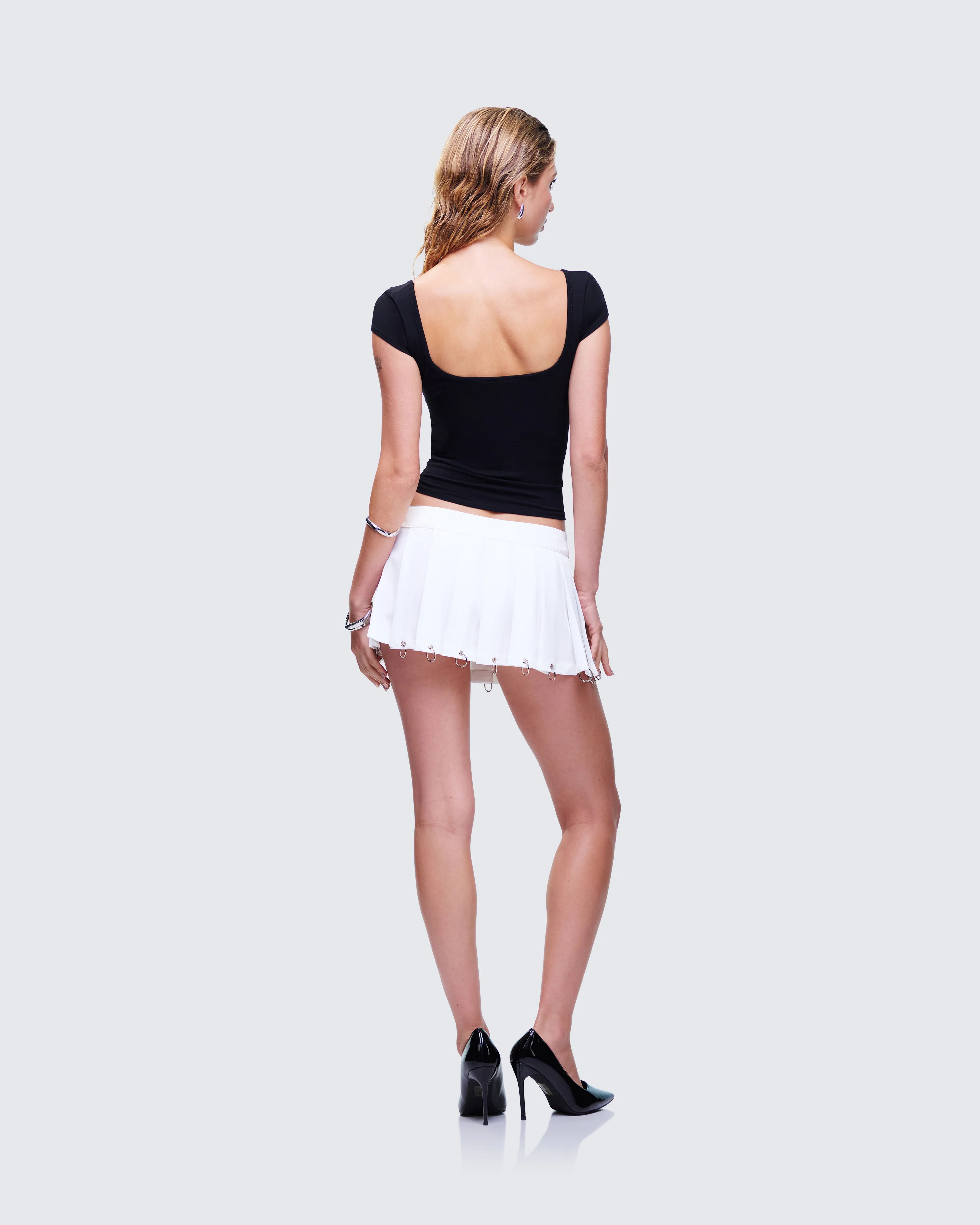 Levi Black Pleated Set
- Image 5